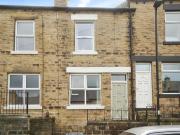 3 bed Mid Terraced House to rent in Sheffield South...