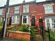 3 bed Mid Terraced House to rent in Sheffield South...