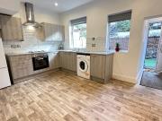 3 bed Mid Terraced House to rent in Sheffield South...