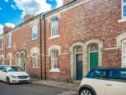 3 bed Mid Terraced House to rent in York North...