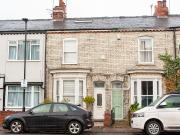 3 bed Mid Terraced House to rent in North Yorkshire,...