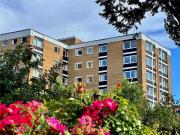 3 Bed, Penthouse, Grove Road, Surrey, KT6 [INVESTMENT...