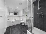 3 Bed Penthouse, Point Pleasant, SW18