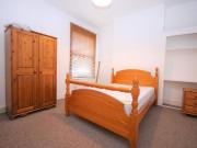 3 Bed Semi Detached House, Stapleton Road, SW17