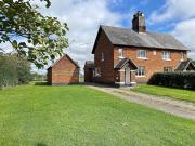 3 bed Semi Detached House to Let