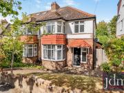 3 bed Semi Detached House to Let for rent in Leamington...