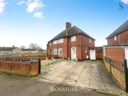3 bed semi detached house to rent in Bainbridge Road,...