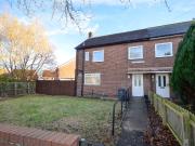 3 bed semi detached house to rent in Cambridge Avenue,...