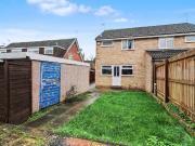 3 bed semi detached house to rent in Chesham Drive,...