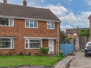 3 bed semi detached house to rent in Chester Rise,...