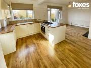 3 bed semi detached house to rent in Southill Road,...