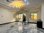 3 Bed Single Storey House For Rent On 1 Kanal