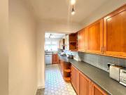 3 Bed Terraced House, New Park Avenue, N13