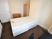 3 Bed Terraced House, St. Edwards Road, RG6