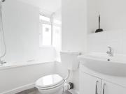 3 Bed Terraced House, St. James's Crescent, SW9