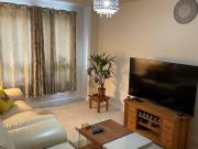 3 Bed Terraced House, Swan Place, LE3