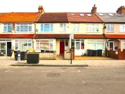 3 bed Terraced House To Let, Guide Price £2,150 pcm