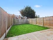 3 bed terraced house to rent in Marchie Close,...
