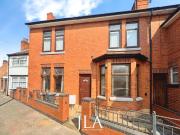 3 bed terraced house to rent in Saltersford Road, Leicester