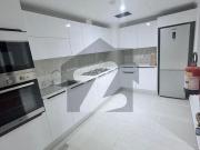 3 Bed Unfurnished Appartment With Private Lift For Rent... 3 Bed Unfurnished Appartment With Private Lift For Rent...
