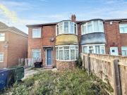 3 bed upper flat to rent in NE15