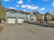 3 Bedroom/3 Bath Renovated Home On Large Lot