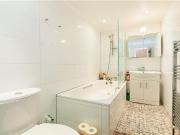3 Bedroom, 1 bath, 1 reception Flat