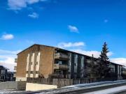 3 Bedroom 1 Bath Dawson Creek Pet Friendly Apartment For...
