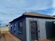 3 bedroom, 1 bathroom house in lufereng