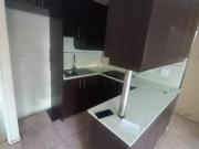 3 bedroom, 1 bathroom apartment on t.