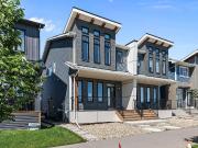 3 BEDROOM, 2.5 BATHROOM DUPLEX