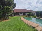 3 bedroom, 2 bathroom house for rent.