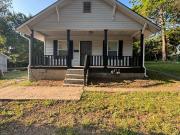 3 Bedroom, 2 Bathroom in Kansas City! $1,425.00