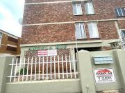 3 bedroom 2 bathrooms in potch centr.