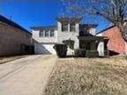 3 Bedroom 3 Bath In Fort Worth TX 76112