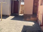 3 bedroom 3 bathroom family home Blomanda