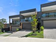 3 Bedroom 3 Bathroom, near new complex!