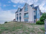 3 Bedroom Apartment Bournemouth Bournemouth LS94696006