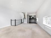 3 Bedroom Apartment Camden Great London 100668813