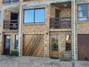 3 Bedroom Apartment Cape Town Western Cape LS91936487