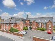 3 Bedroom Apartment Flat