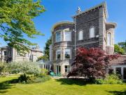3 Bedroom Apartment Flat