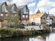 3 Bedroom Apartment Flat