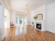 3 Bedroom Apartment Flat