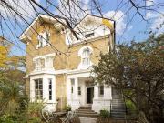 3 Bedroom Apartment Flat