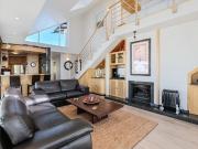3 Bedroom Apartment / Flat For Sale in Mouille Point