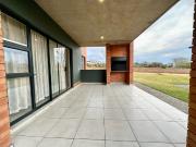 3 Bedroom Apartment / Flat To Rent in Six Fountains...