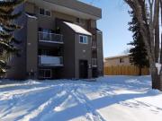 3 Bedroom Apartment for Rent at 1396 Knottwood Road East...
