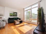 3 Bedroom Apartment for Rent at 151 Av Atwater...