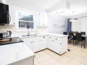 3 Bedroom Apartment for Rent at 5775 Frontenac Street,...